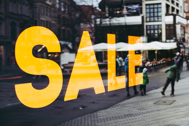 Bezpieczeństwo w e-commerce: Co musisz wiedzieć? 1 Photo Online shopping