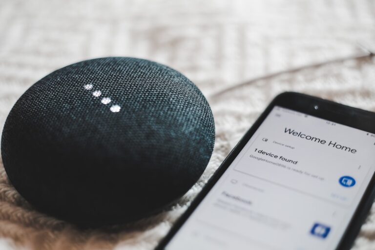Bezpieczeństwo w Internecie rzeczy (IoT): Co musisz wiedzieć? 1 Photo Smart devices