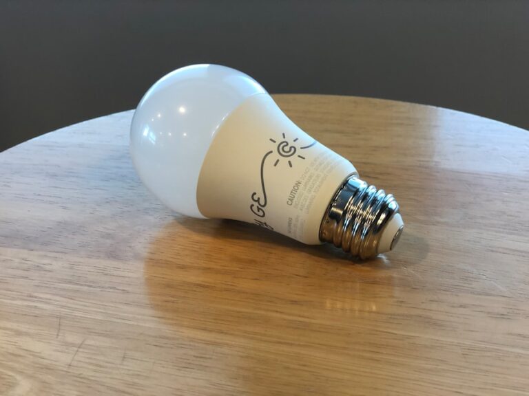 Model AI energooszczędne: wydajność i oszczędność energii 1 Photo "Energy-efficient AI model"