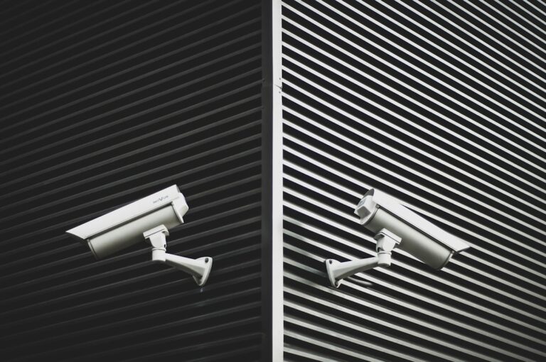 Bezpieczeństwo inteligentnych kontraktów: wyzwania i rozwiązania 1 Photo security